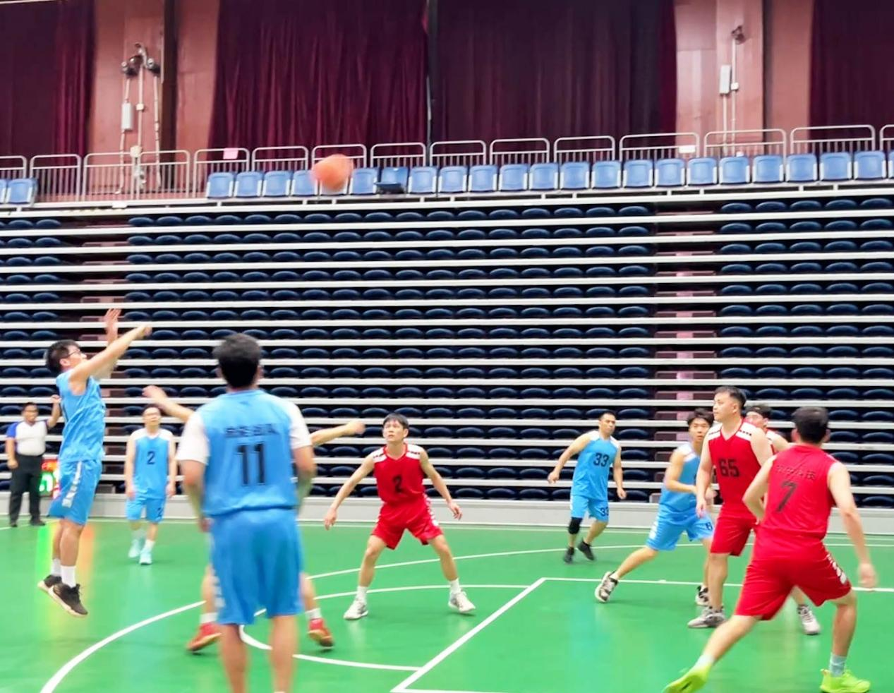 工会篮球赛丨热血篮不住!奋勇拼搏终不悔! 工会篮球赛丨热血篮不住!奋勇拼搏终不悔!